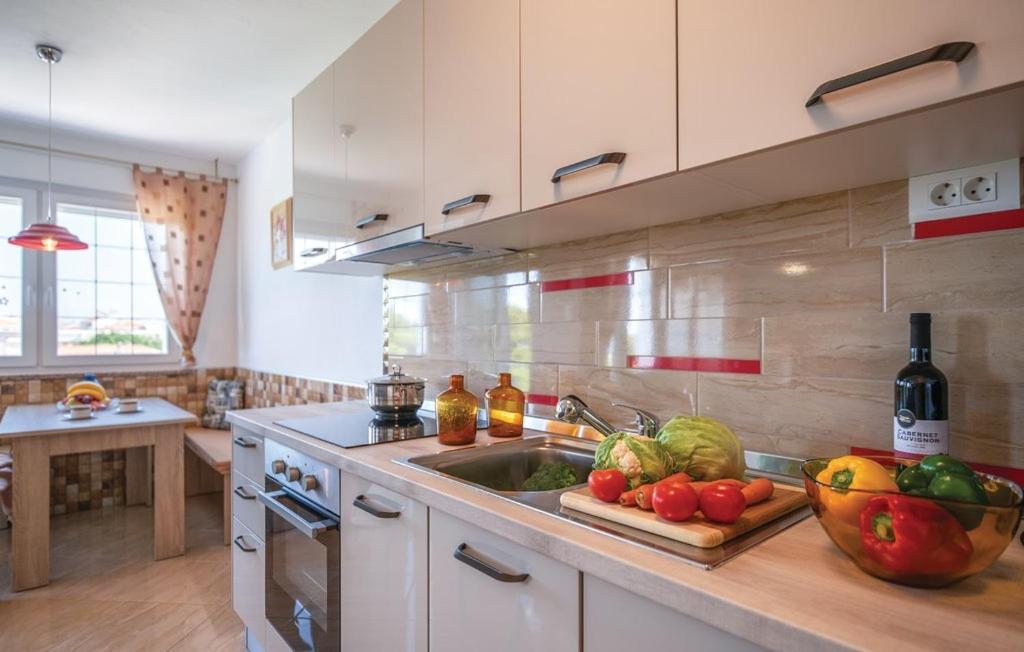 Popovic Apartment พูลา ภายนอก รูปภาพ