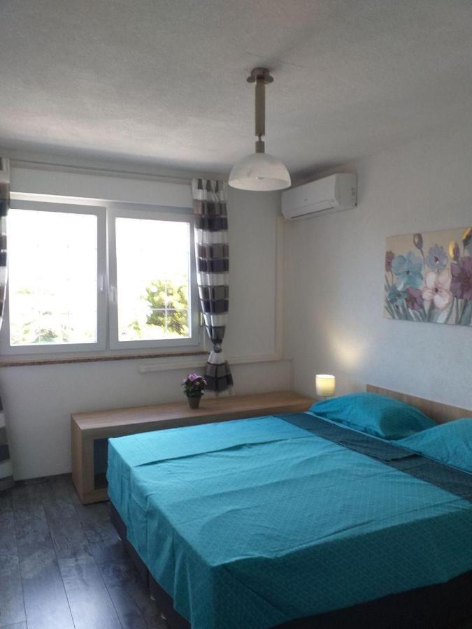 Popovic Apartment พูลา ภายนอก รูปภาพ